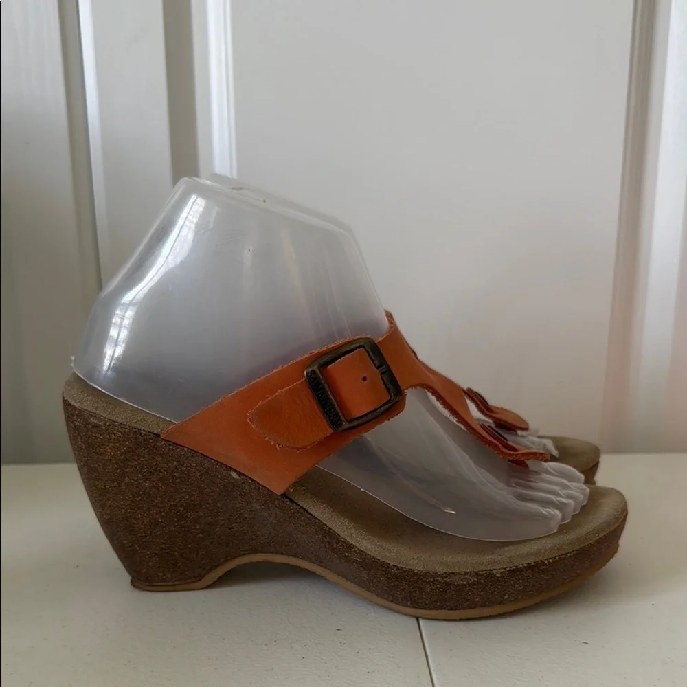 *SAM AND LIBBY 3-1/2” WEDGE HEEL SANDALS (sz 7-1/2)